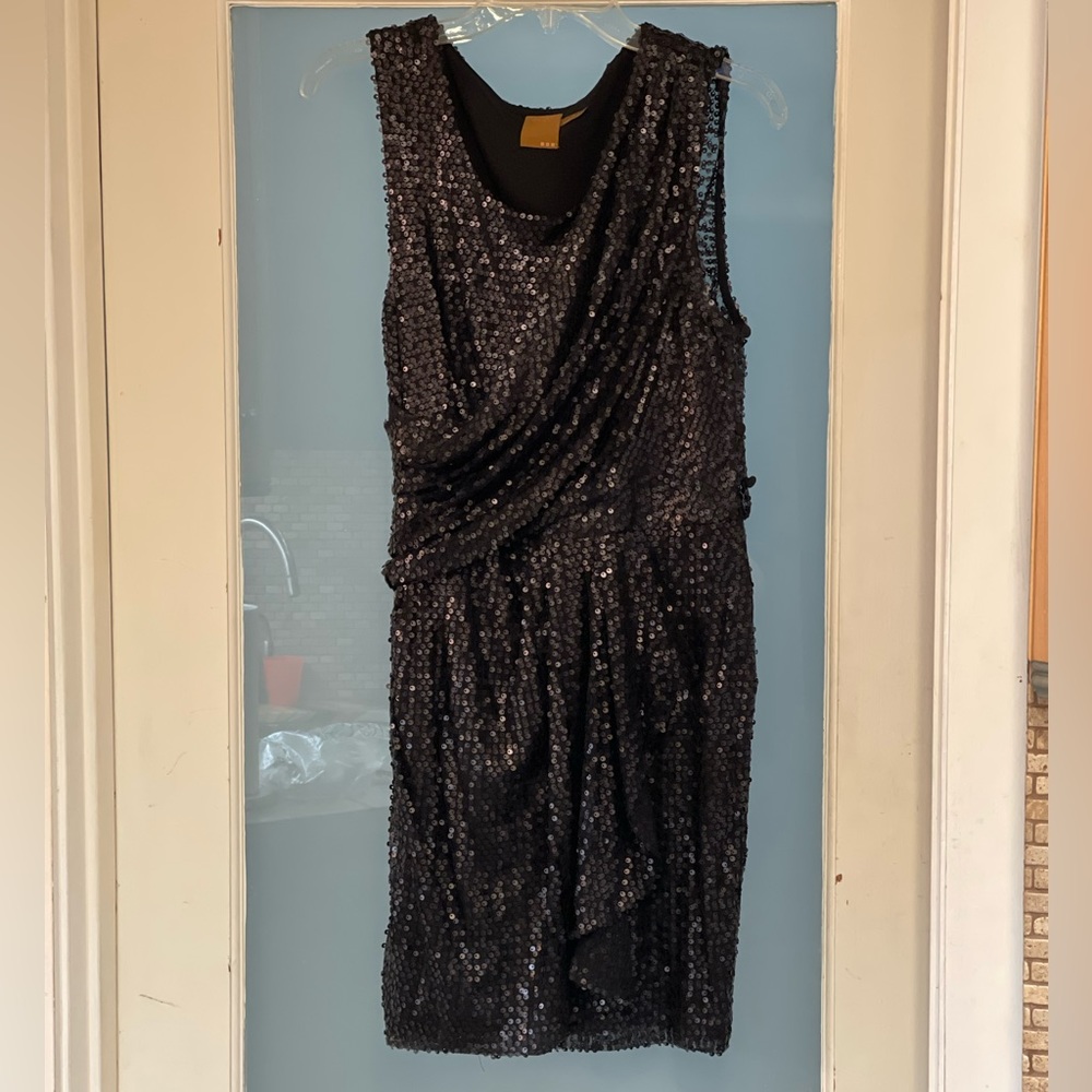 “Ali Ro” Women’s Black Midi Sequin Dress - New without tag - Size: 8
